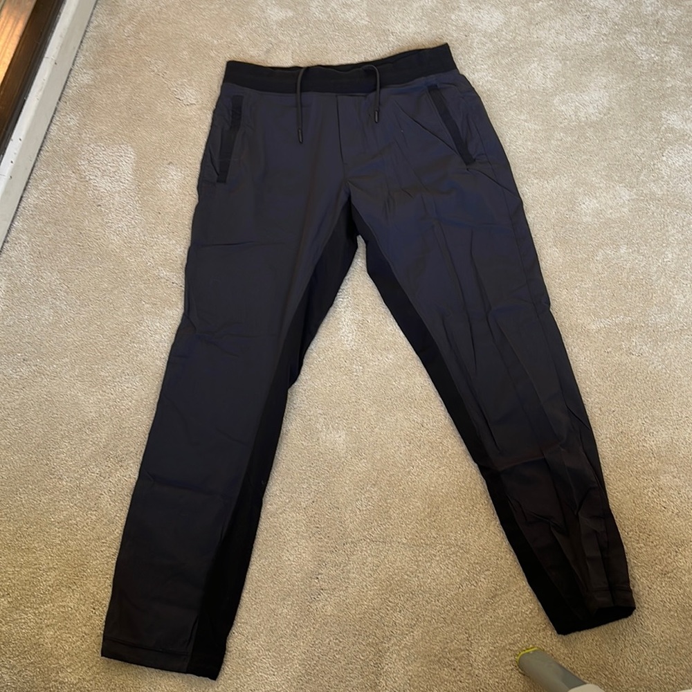 Mens Lulu Lemon Joggers Size L